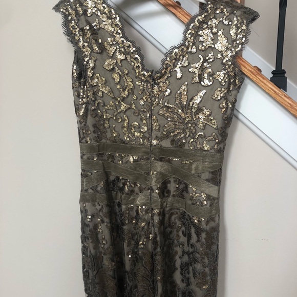 Cache Gown - Picture 3 of 5